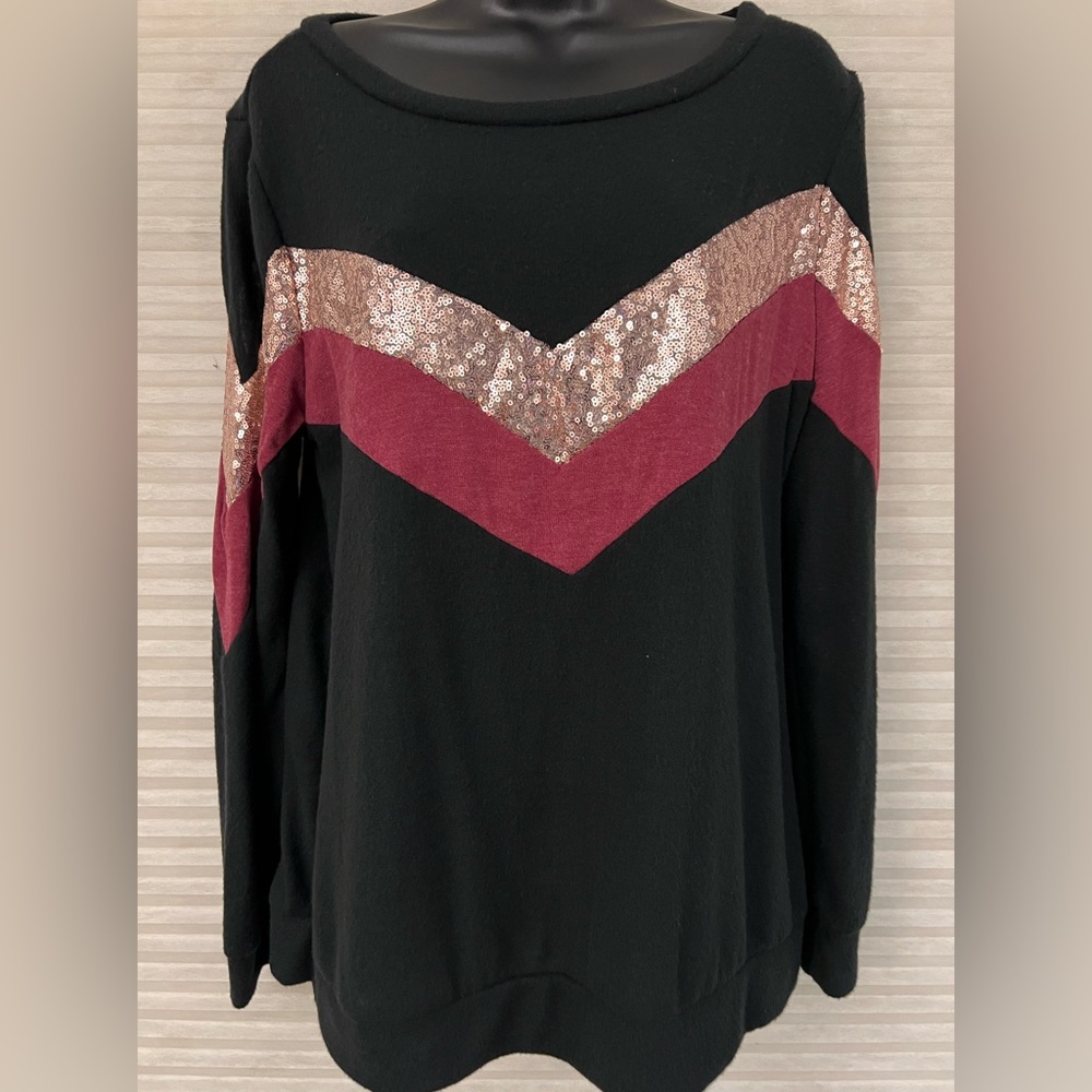 BiBi NWT Black SOFT Sweater with Rose Gold Sequins Size Small